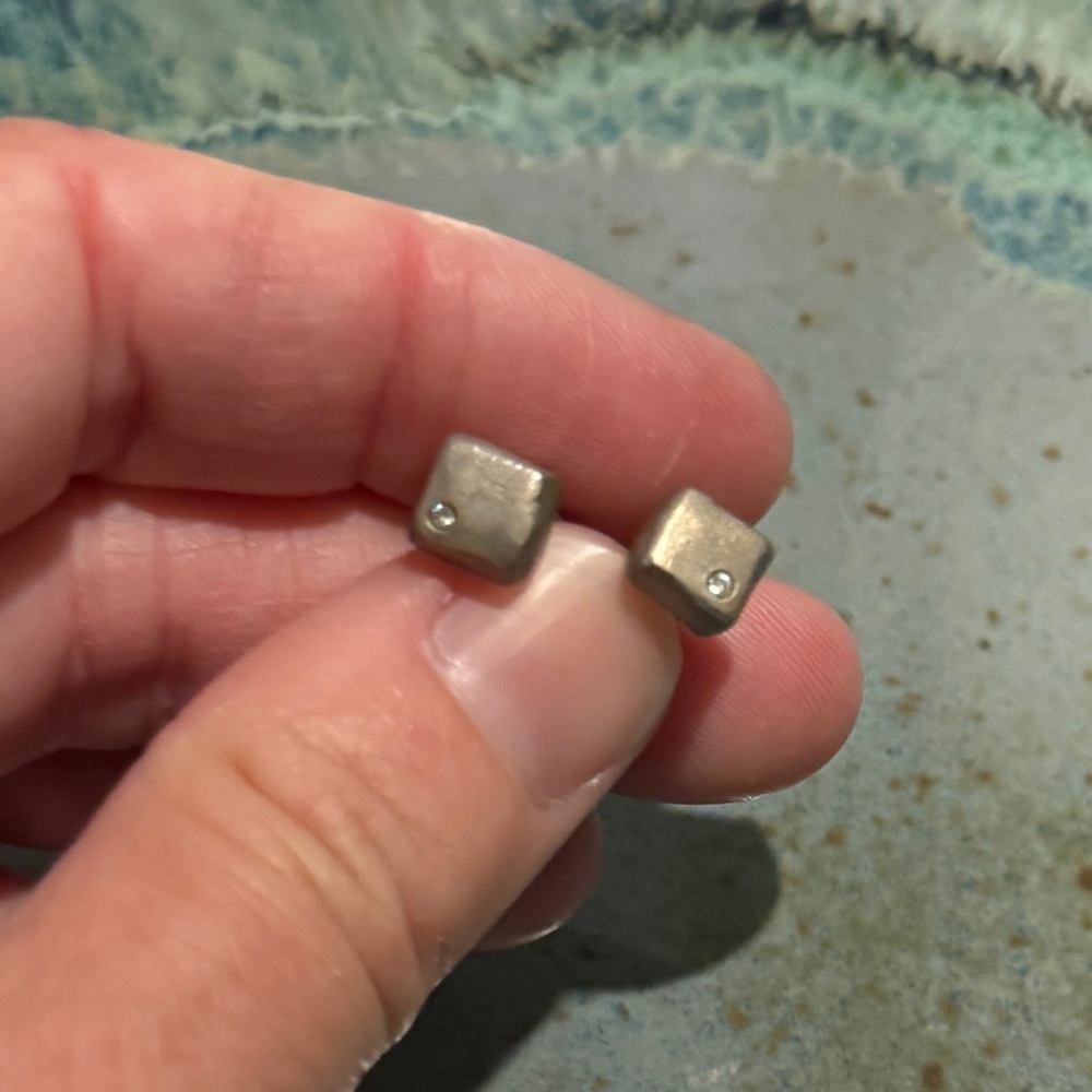 Saundra Messinger Sundance Sterling Silver Diamond 14K Post Earrings Square Cube